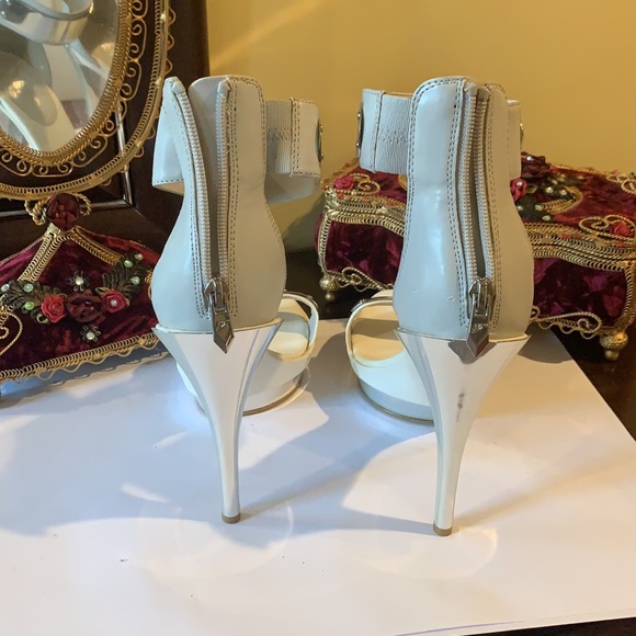Sexy heel white / light gray platform shoe size 6 - Picture 4 of 6